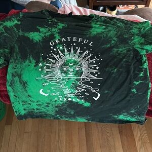 CLOSET CLOSING!! Green Tie-Dye Grateful Sun T-Shirt